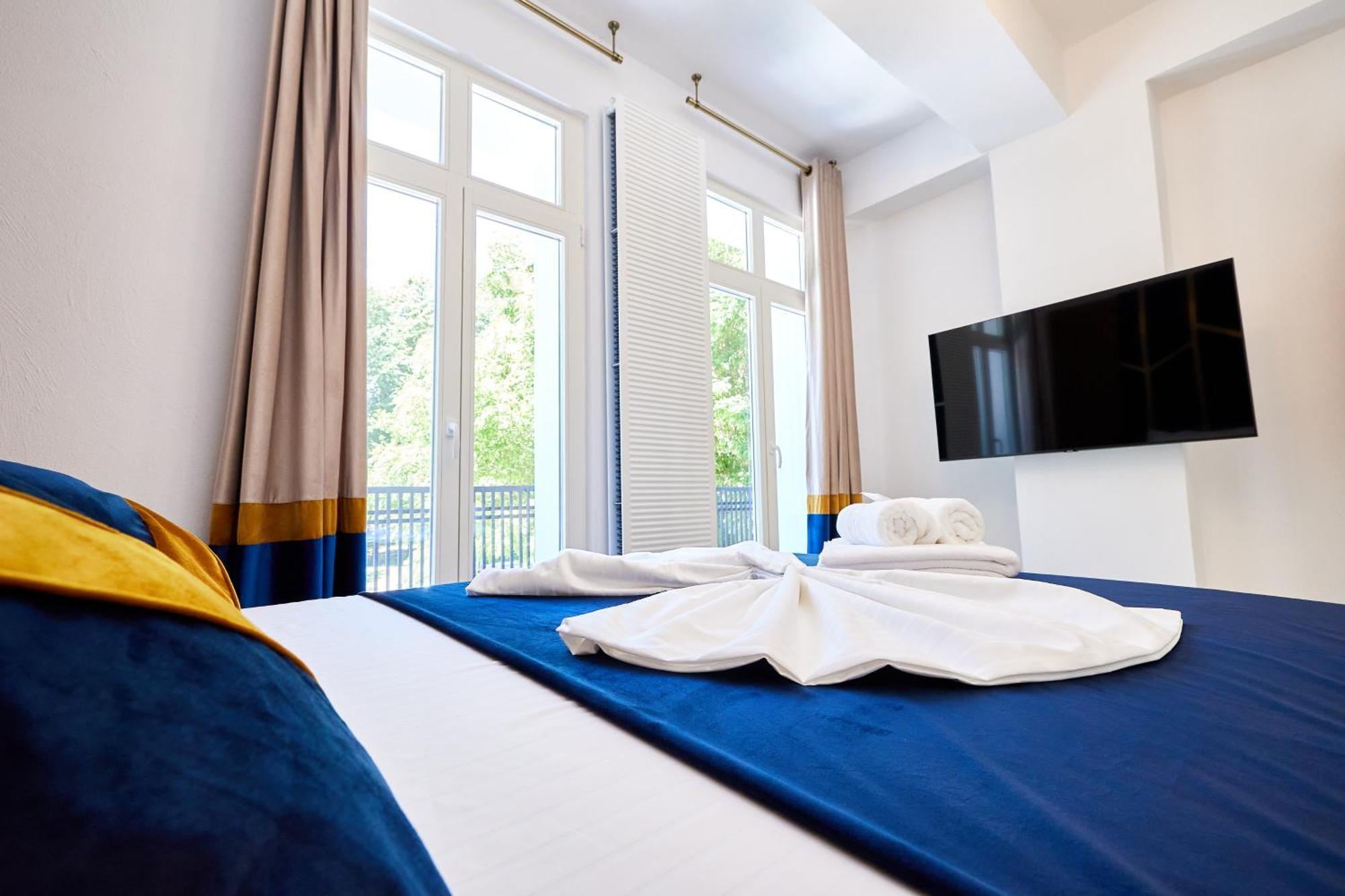 Carol Park View Otel Bükreş Dış mekan fotoğraf