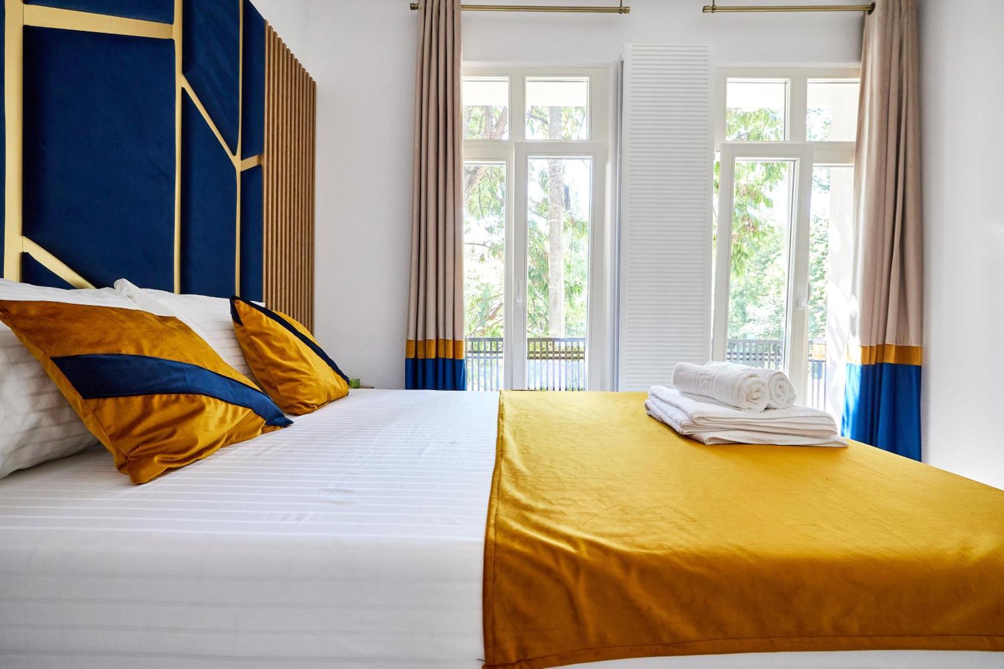 Carol Park View Otel Bükreş Dış mekan fotoğraf